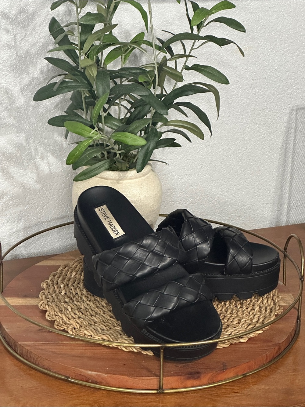 Steve Madden Hillary Black Woven Platform Slides